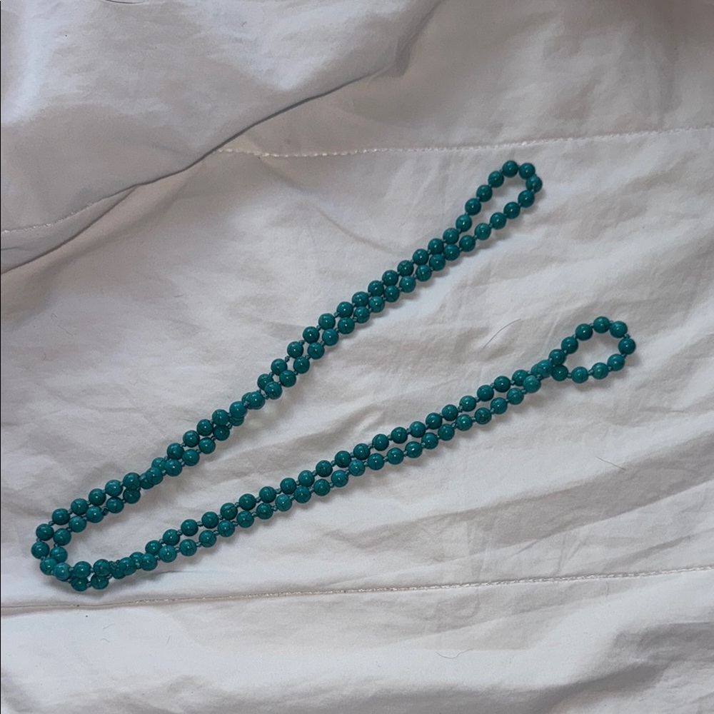 Elegant Teal Beaded Necklace